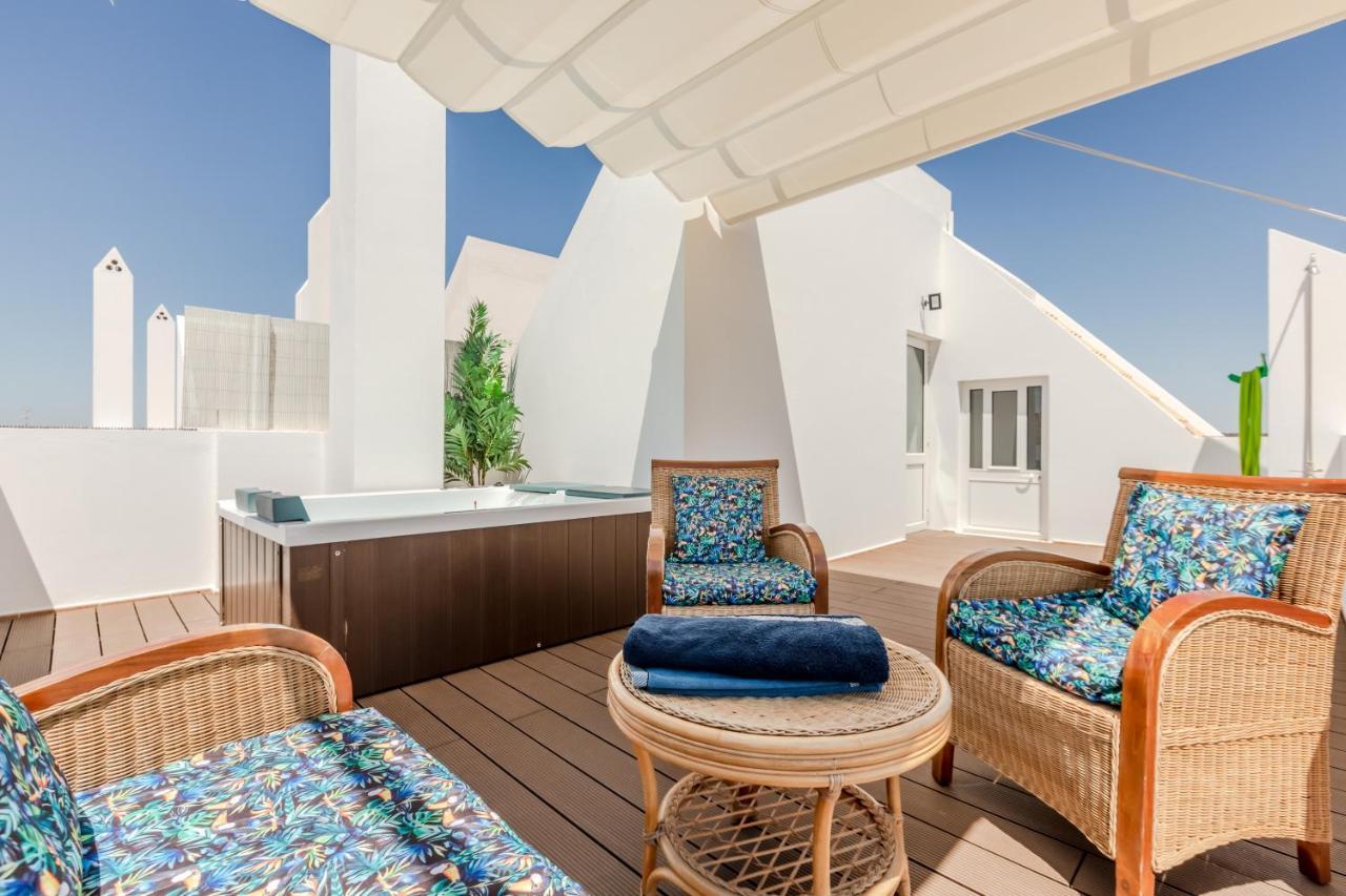 Seascape Villa Private Pool & Rooftop Jacuzzi With Sea View Near Manta Rota Beach فيلا نوفا دي كاسيلا المظهر الخارجي الصورة